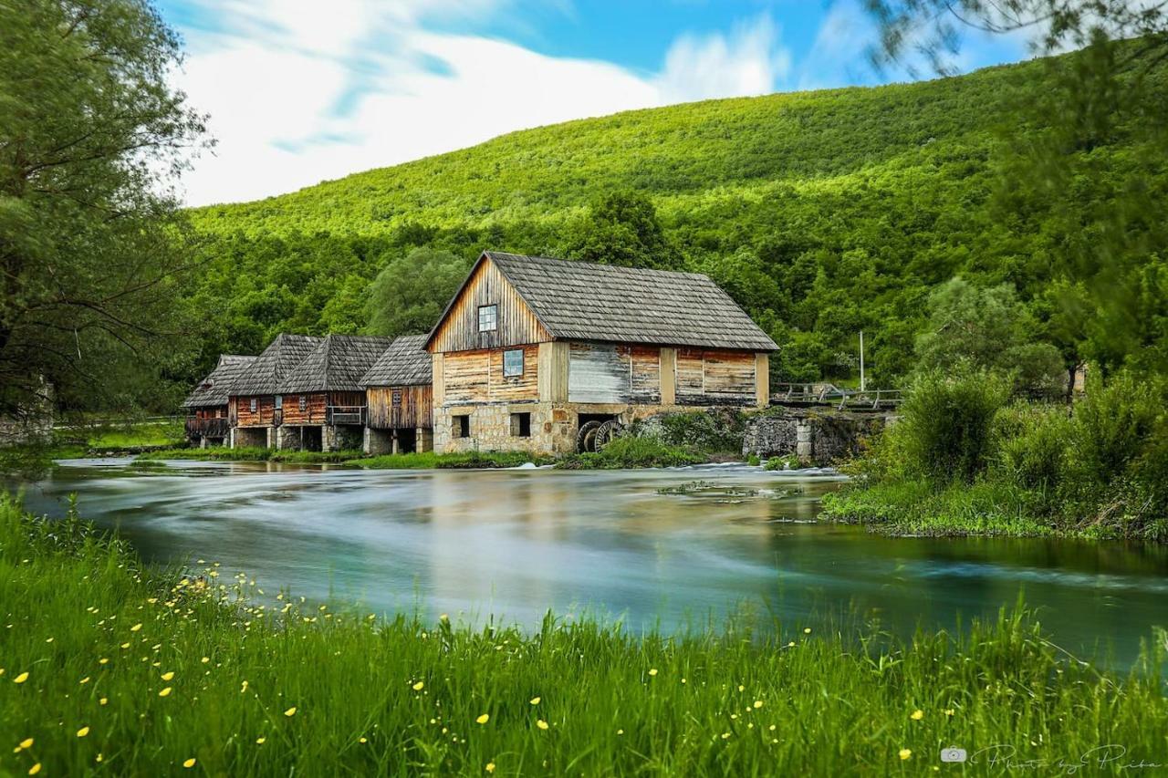 Apartman F&F Otočac Exteriér fotografie