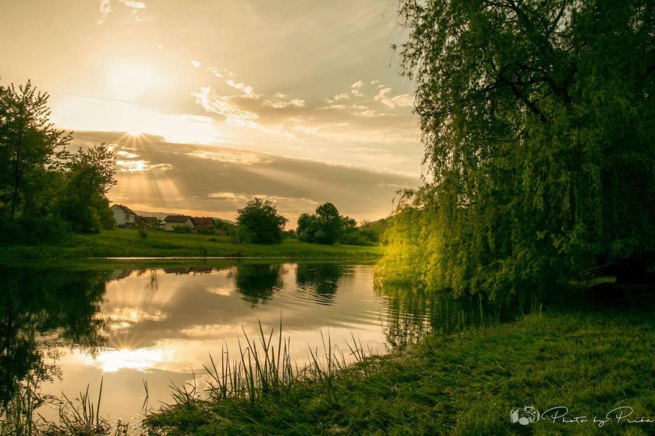 Apartman F&F Otočac Exteriér fotografie