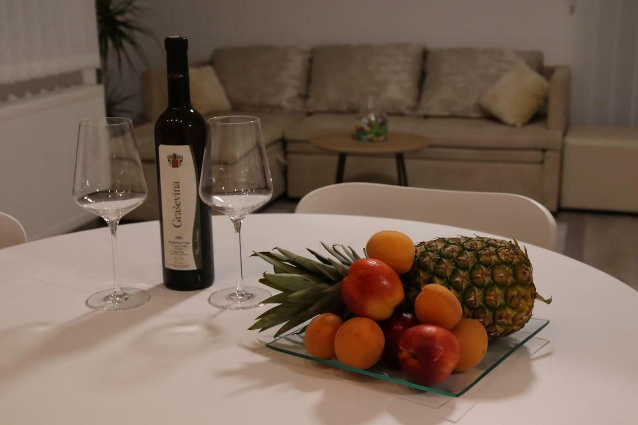 Apartman F&F Otočac Exteriér fotografie