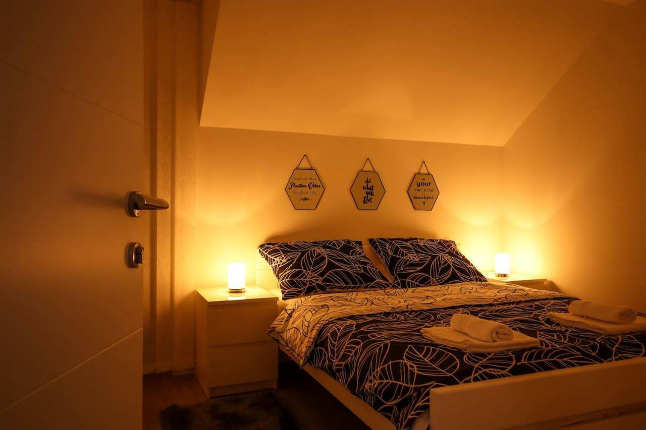 Apartman F&F Otočac Exteriér fotografie